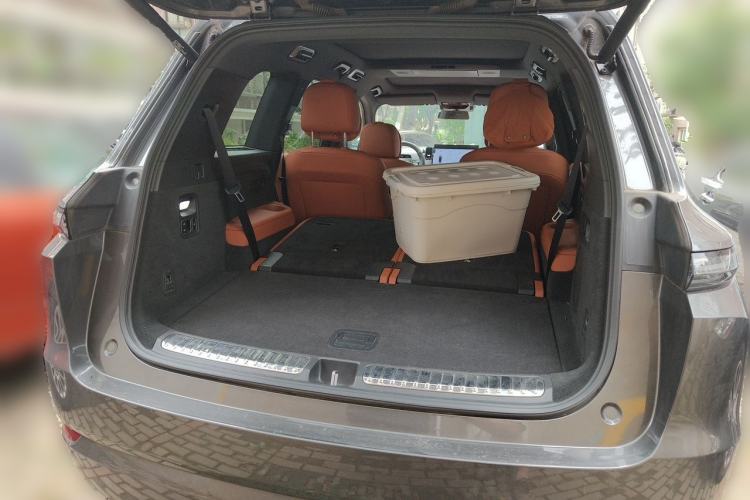 Used Li Auto L9 2022 Max model Trunk