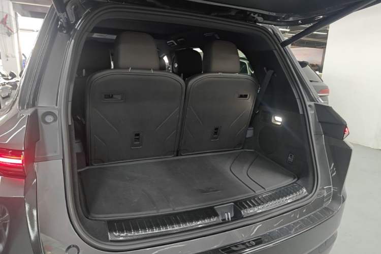Used Li Auto L9 2022 Max model Trunk