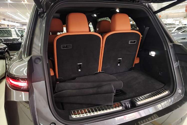 Used Li Auto L9 2022 Max model Trunk