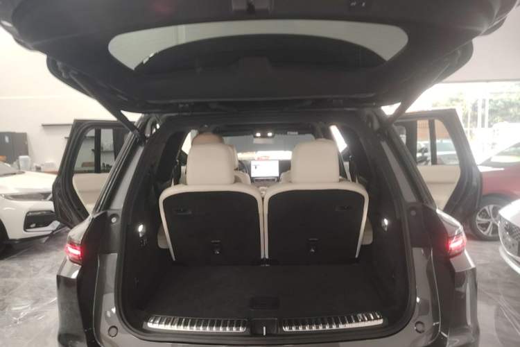 Used Li Auto L9 2022 Max model Trunk
