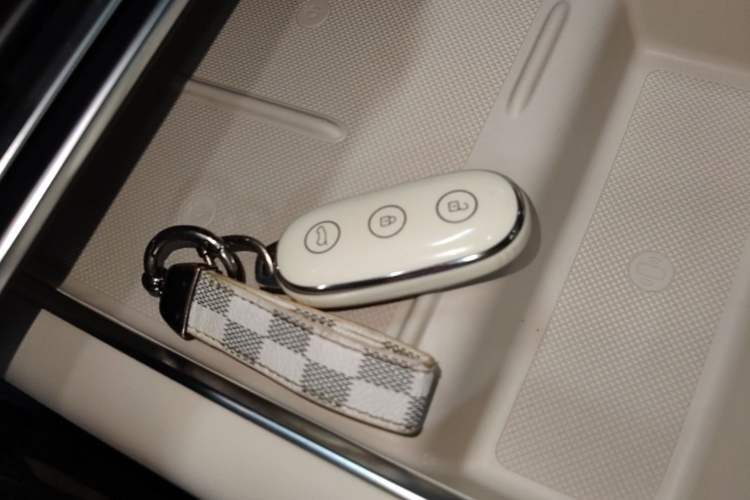 Used Li Auto L9 2022 Max model Vehicle Key