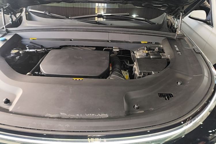 Used Li Auto L9 2022 Max model Engine Bay