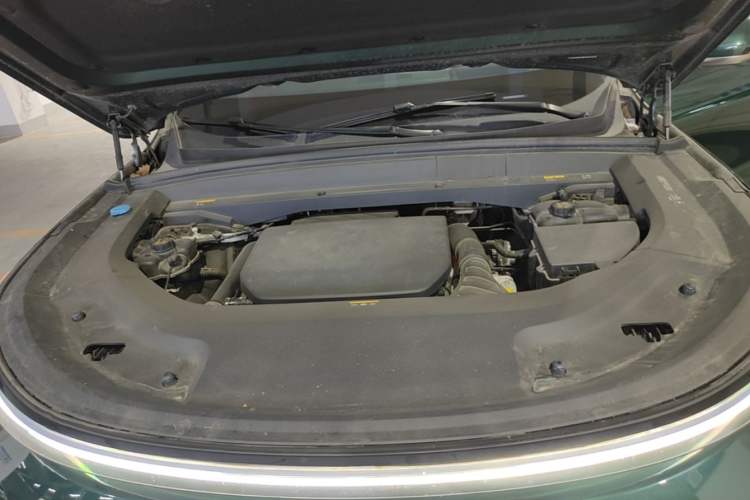 Used Li Auto L9 2022 Max model Engine Bay