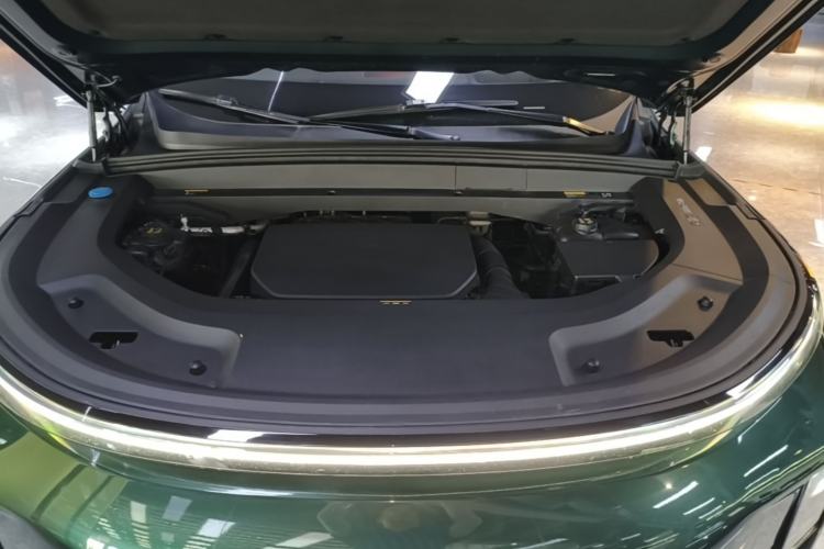 Used Li Auto L9 2022 Max model Engine Bay