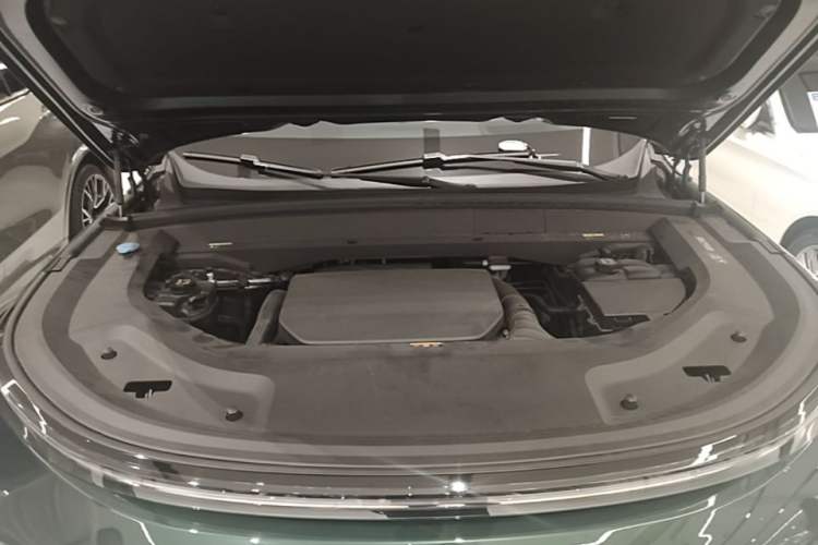 Used Li Auto L9 2022 Max model Engine Bay
