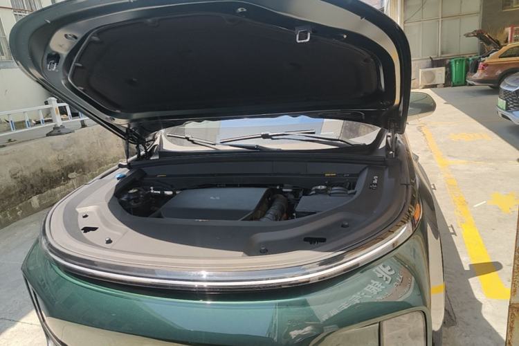 Used Li Auto L9 2022 Max model Engine Bay