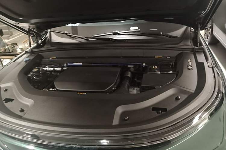 Used Li Auto L9 2022 Max model Engine Bay