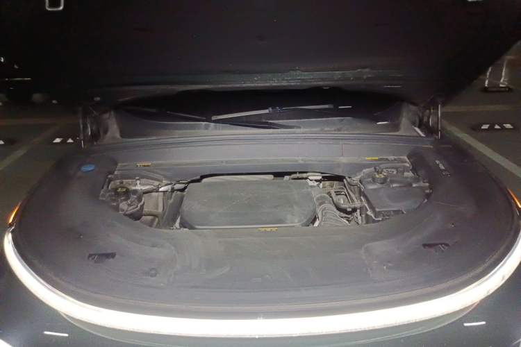 Used Li Auto L9 2022 Max model Engine Bay
