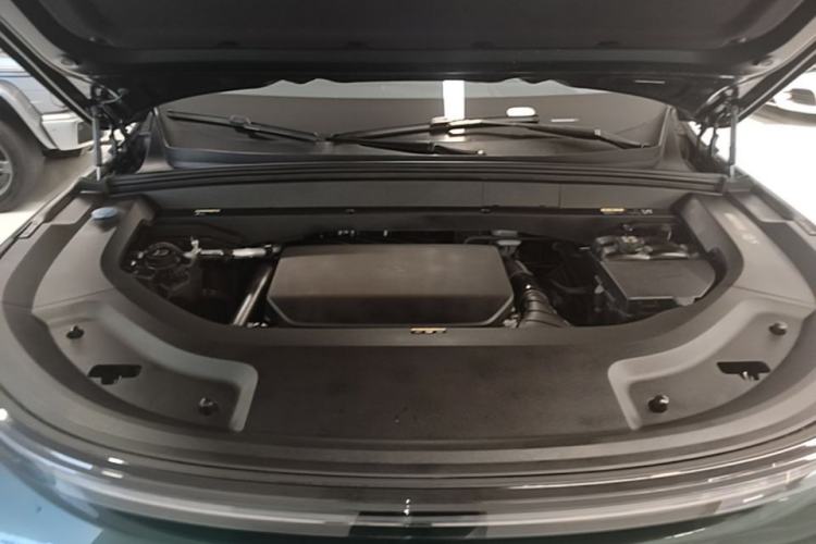 Used Li Auto L9 2022 Max model Engine Bay