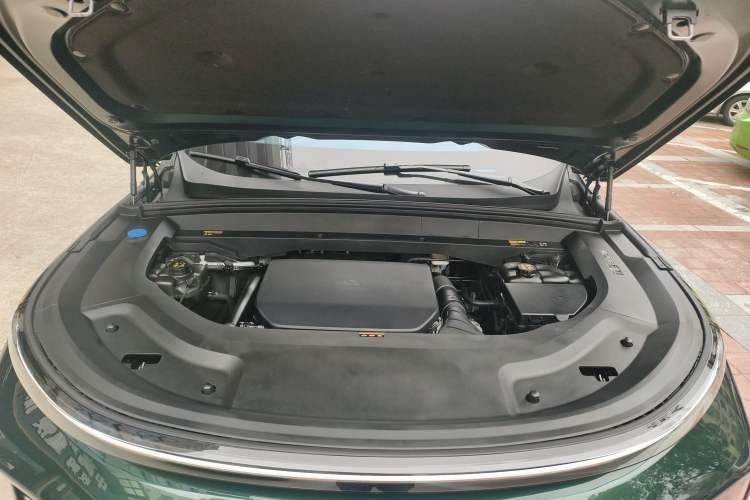 Used Li Auto L9 2022 Max model Engine Bay