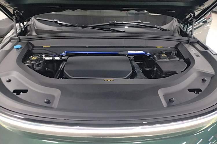 Used Li Auto L9 2022 Max model Engine Bay