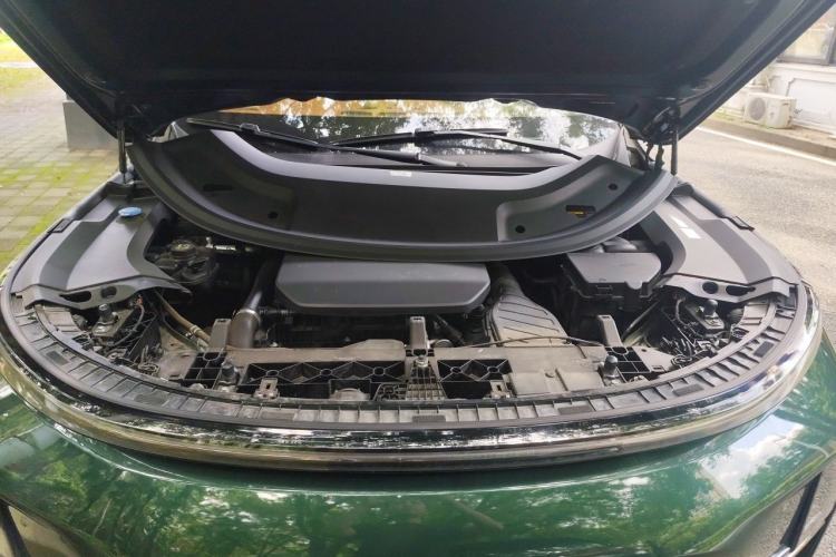 Used Li Auto L9 2022 Max model Engine Bay