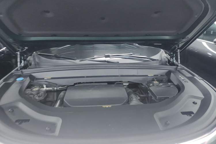 Used Li Auto L9 2022 Max model Engine Bay