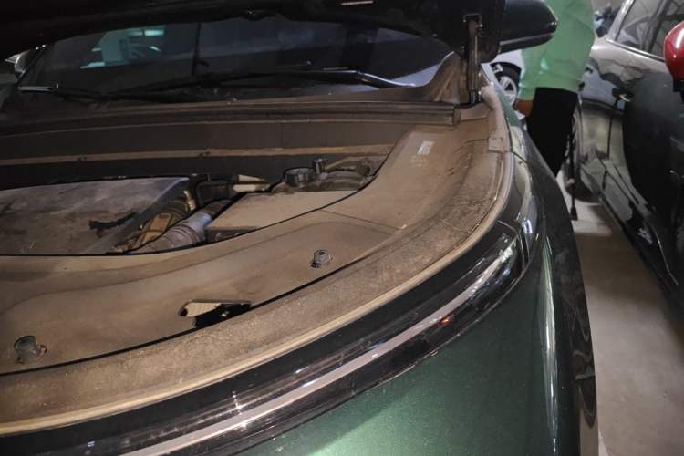 Used Li Auto L9 2022 Max model Engine Bay Left