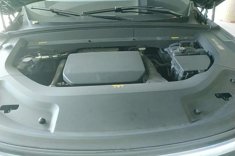 Used Li Auto L9 2022 Max model Engine Bay