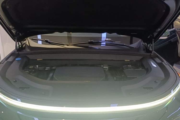 Used Li Auto L9 2022 Max model Engine Bay