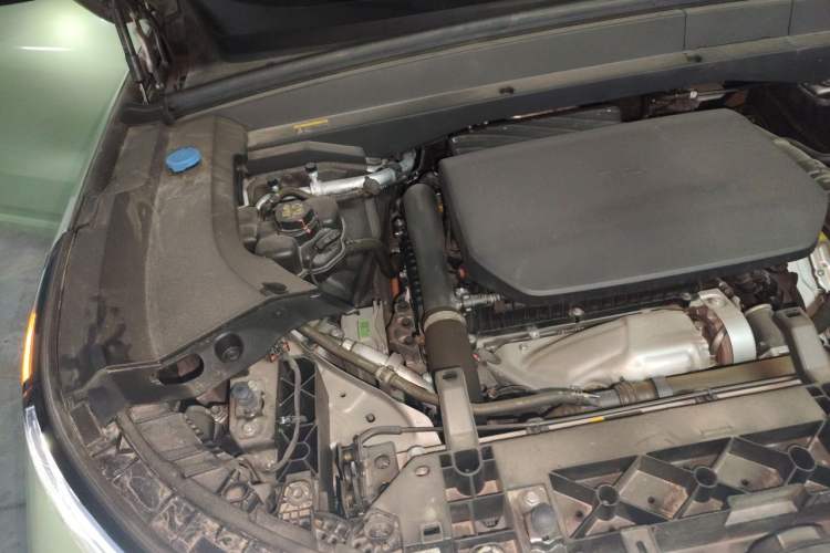 Used Li Auto L9 2022 Max model Engine Bay Right