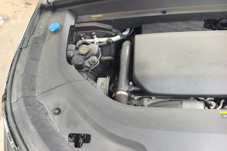 Used Li Auto L9 2022 Max model Engine Bay Right