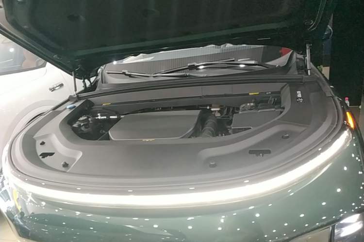 Used Li Auto L9 2022 Max model Engine Bay