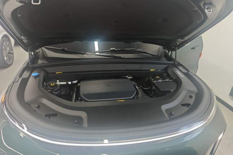 Used Li Auto L9 2022 Max model Engine Bay