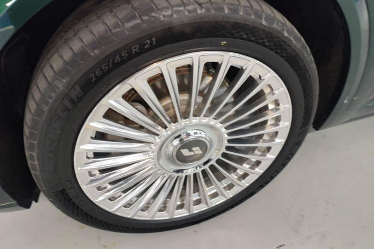 Used Li Auto L9 2022 Max model Exterior 4