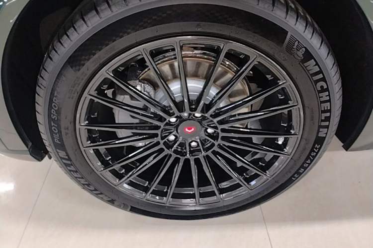 Used Li Auto L9 2022 Max model Exterior 4