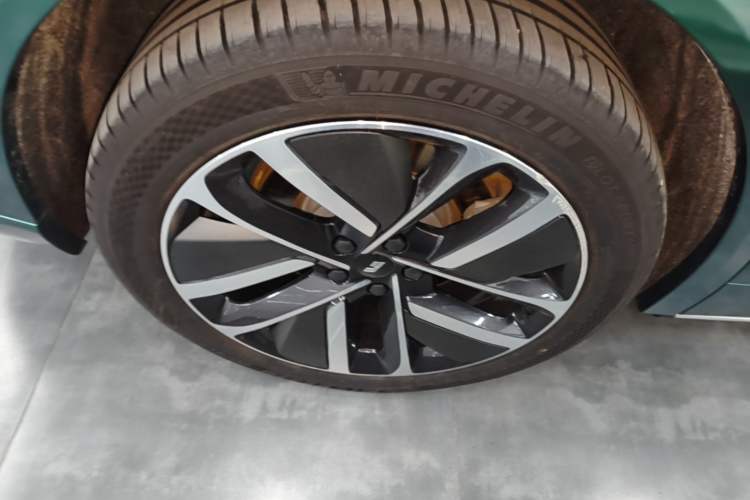 Used Li Auto L9 2022 Max model Exterior 5