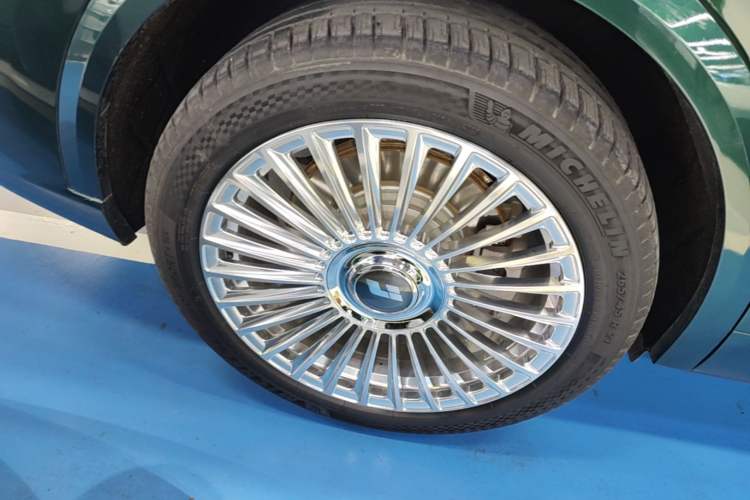 Used Li Auto L9 2022 Max model Exterior 5