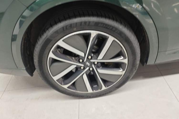 Used Li Auto L9 2022 Max model Exterior 5