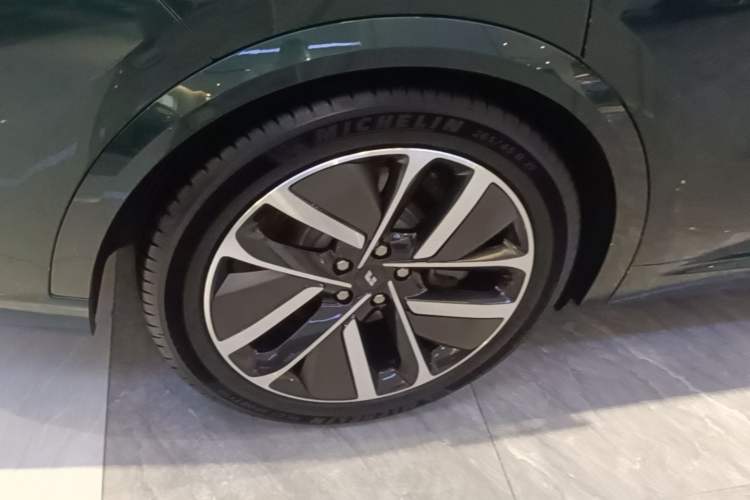 Used Li Auto L9 2022 Max model Exterior 5