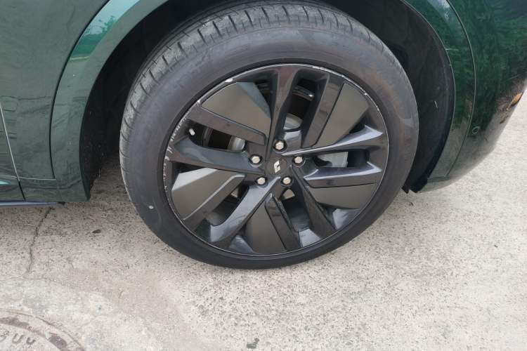 Used Li Auto L9 2022 Max model Exterior 7