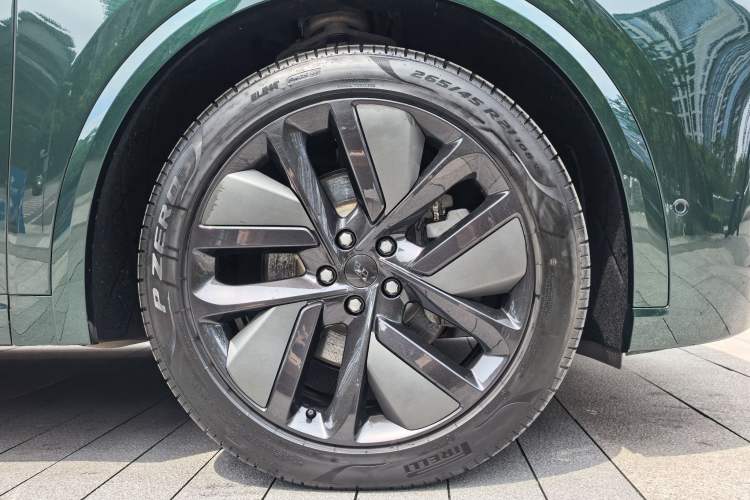 Used Li Auto L9 2022 Max model Exterior 8