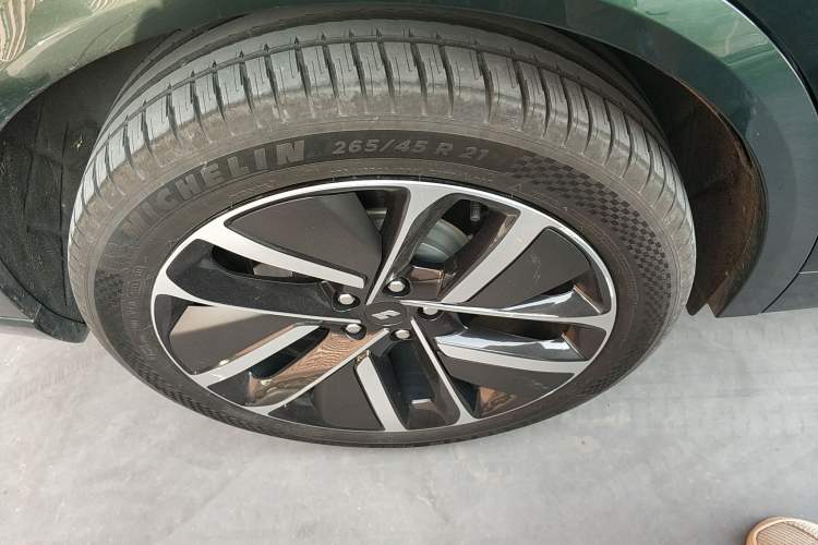 Used Li Auto L9 2022 Max model Exterior 8