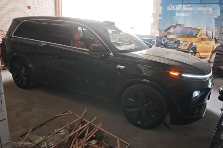 Used Li Auto L9 2022 Max model Front Right 45 Deg
