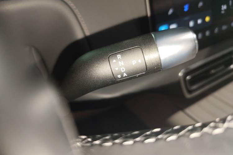 Used Li Auto L9 2022 Max model Gear Lever