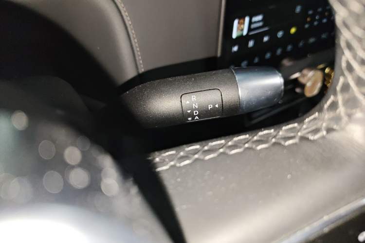 Used Li Auto L9 2022 Max model Gear Lever