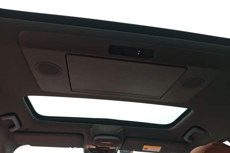 Used Li Auto L9 2022 Max model Headliner