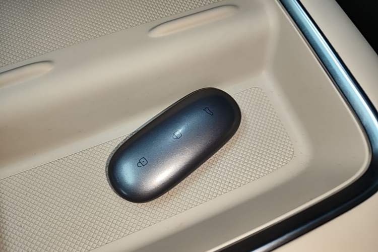 Used Li Auto L9 2022 Max model Interior 1
