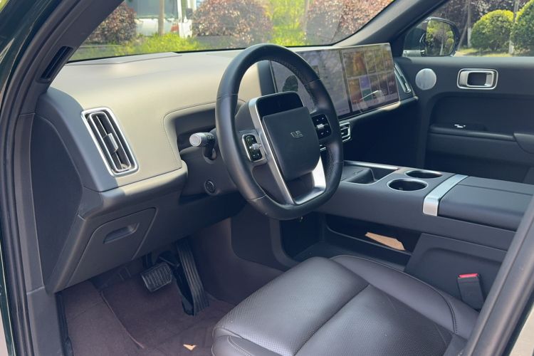 Used Li Auto L9 2022 Max model Interior 1
