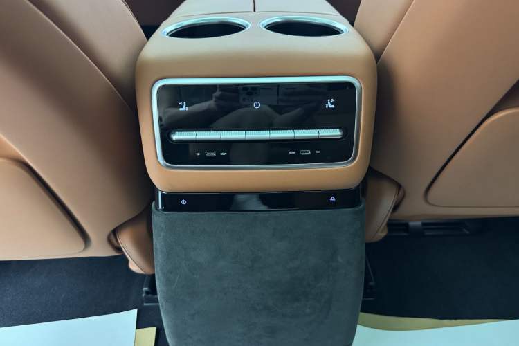 Used Li Auto L9 2022 Max model Interior 11