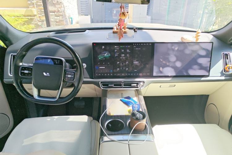 Used Li Auto L9 2022 Max model Interior 2