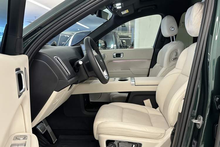 Used Li Auto L9 2022 Max model Interior 5
