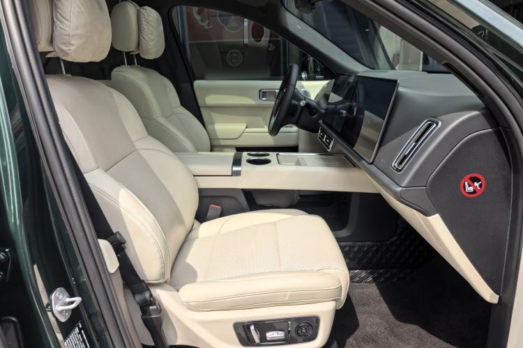 Used Li Auto L9 2022 Max model Interior 5