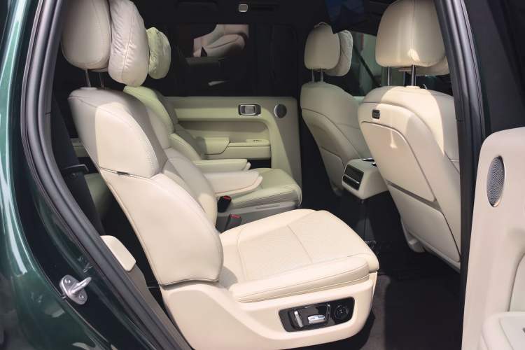 Used Li Auto L9 2022 Max model Interior 6