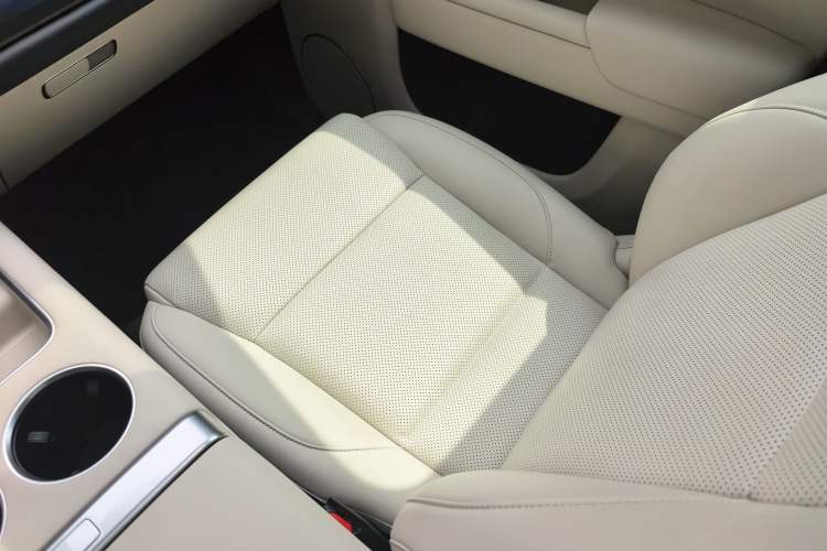 Used Li Auto L9 2022 Max model Interior 7