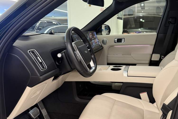 Used Li Auto L9 2022 Max model Interior 7