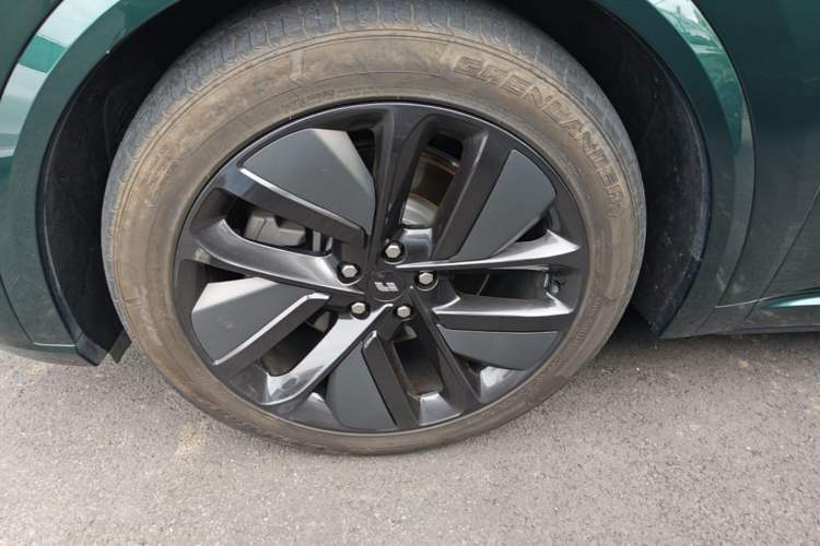 Used Li Auto L9 2022 Max model Left Front Wheel Hub
