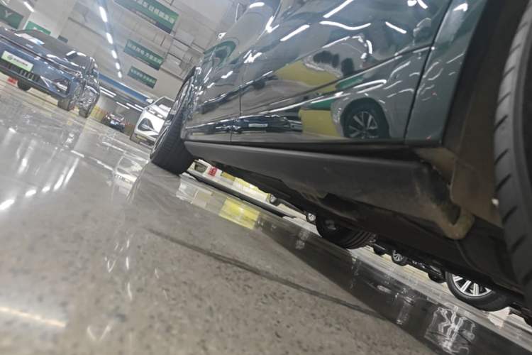 Used Li Auto L9 2022 Max model Left Side Sill