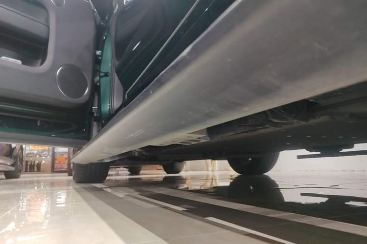 Used Li Auto L9 2022 Max model Left Side Sill