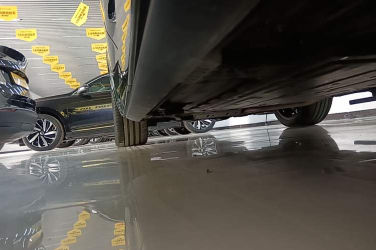 Used Li Auto L9 2022 Max model Left Side Sill